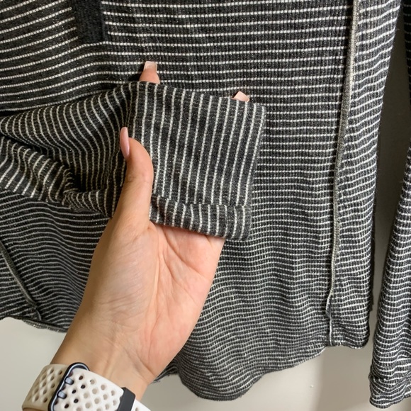 Anthropologie Striped Long Sleeve - Picture 4 of 6